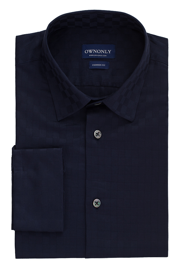 藏青色格纹衬衫